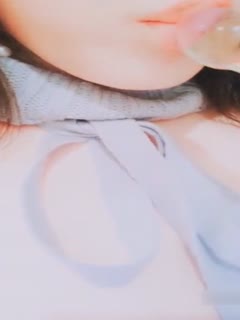 約啪02年巨乳女大學生，喜歡穿黑絲可内射 完整版40部簡芥，此女可約