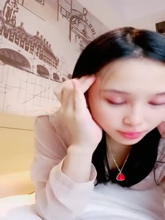 1.7K 1:55:51HD【老师你水好多】极品小少妇，酒后醉了发骚，男友在玩网游，偷偷跑桌底下叼男友的JJ，无套啪啪榨干了 (2)