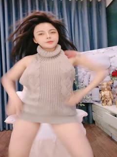 健身淫妻 欲火高漲叫來小鮮肉消火 撸射再口硬 一屁股坐上去瘋狂打樁