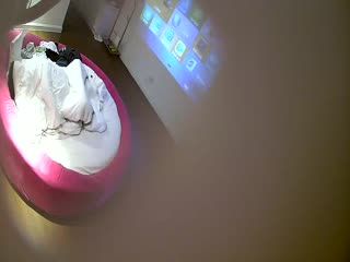 [原创] 在她闺房操她 骚到她舔手指