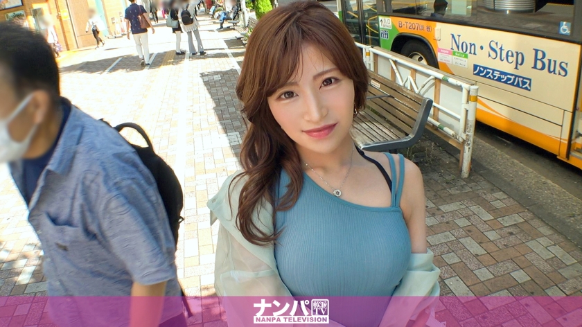 单男学弟抽插得很卖力