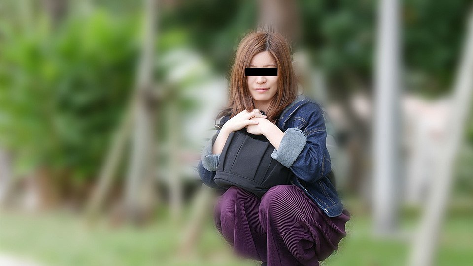 开豪车的兼职外围女主播小野猫 酒店上门服务膘肥体壮胖大款被床边抱起来操