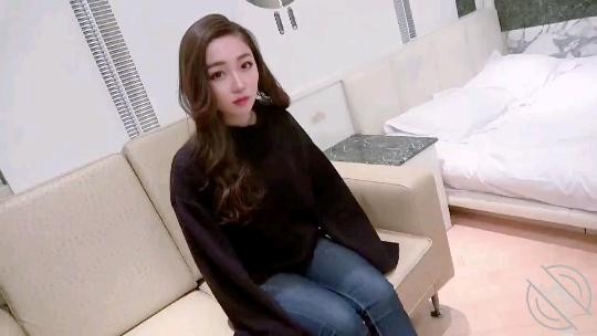 19岁绝顶粉乳C罩杯排球女大生