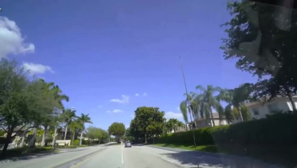 网红模特演员极品波霸反差婊【谭晓彤】私房模特潜规则，深喉口爆20CM大肉棒，最后射胸上