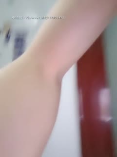 EP6 淫荡人妻李娜与骚货郭童童的羞耻惩罚游戏 舔穴揉胸高潮连连